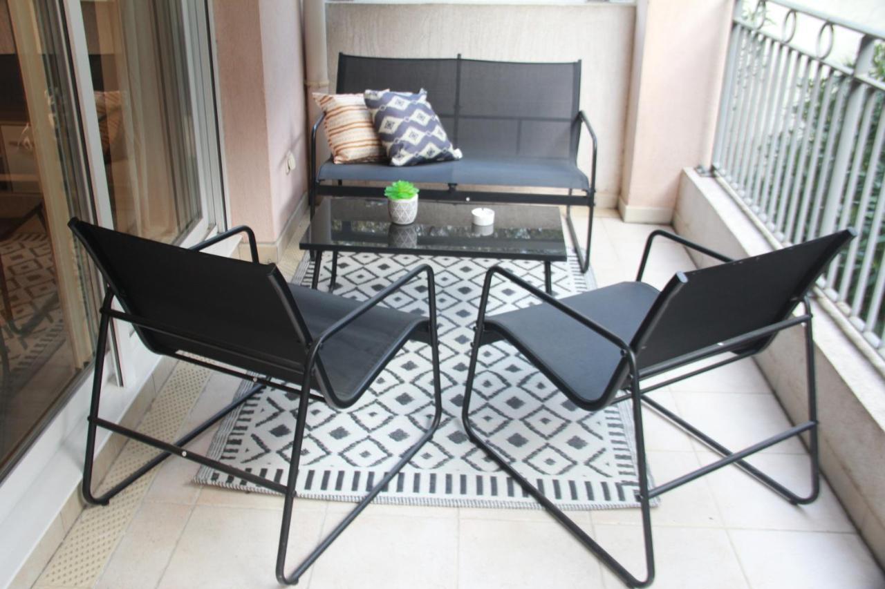 La Villa Ondine - Spacieux Appartement Sur Les Collines Nicoises - Piscine - 2 Parkings - Clim - Wifi Nisa Exterior foto